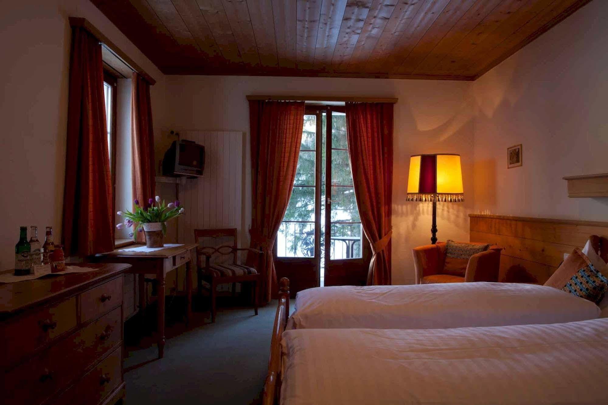 Alpenbad Hotel Bad Serneus Клостерс Екстер'єр фото